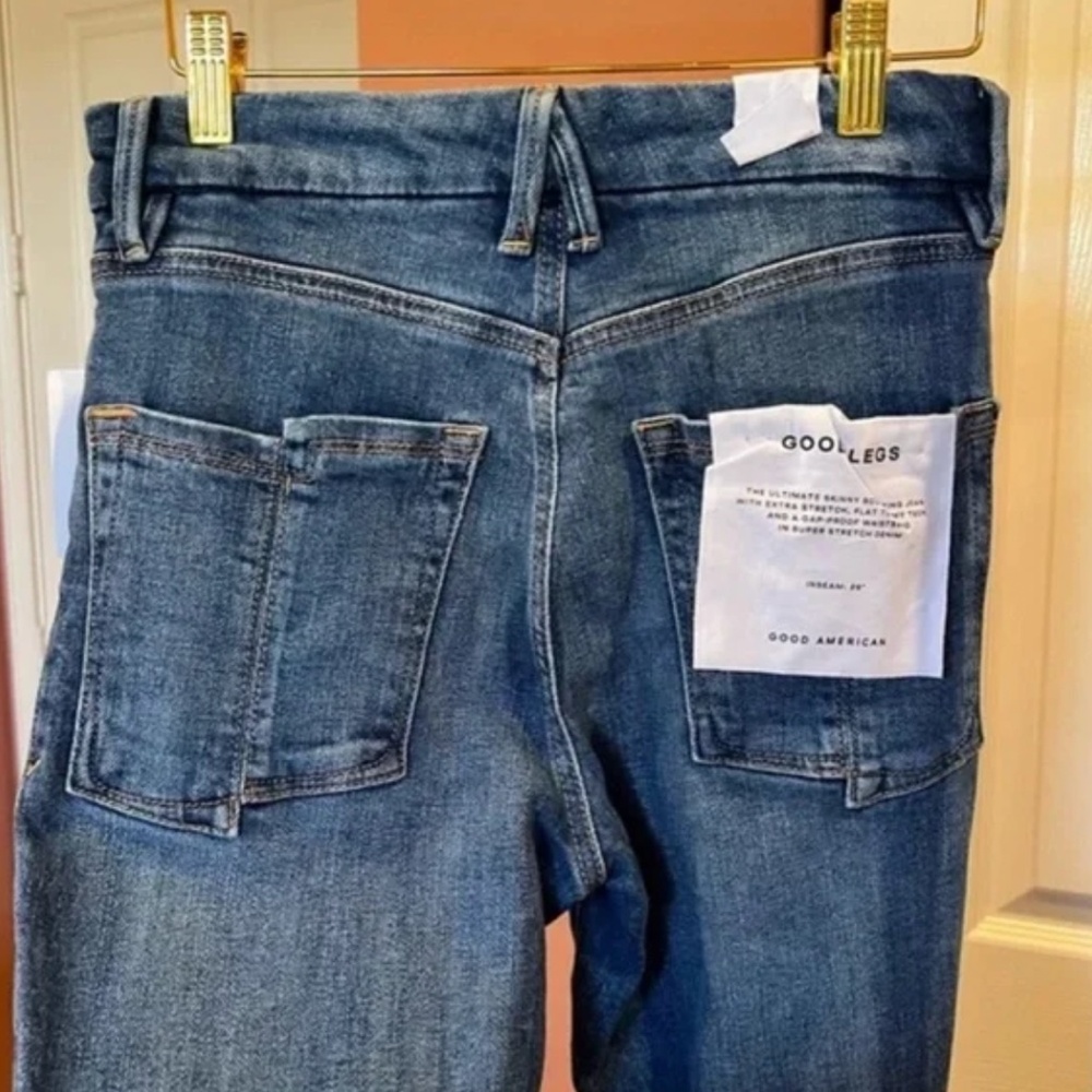 CCO ↓ Good American Good Legs Ripped Split Back Pocket Skinny Jeans 2